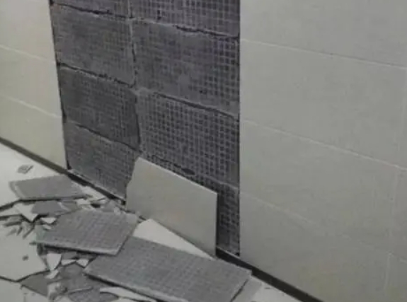 米易瓷砖空鼓维修公司分享下米易墙砖松动维修的知识